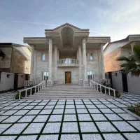 کاخ-شاهانه-شخصی-ساز-700-متری-در-دل-طبیعت