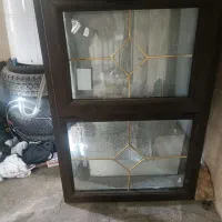پنجره دوجداره قهوه ای روکش طرح چوب یراق دوحالته