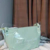 کیف نو|کیف، کفش، کمربند|اصفهان, باغ دریاچه|دیوار