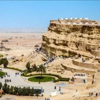 گشت جزیره با راننده های بومی و با سابقه