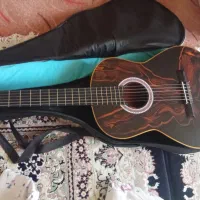 گیتار با چوب گردو|گیتار، بیس، امپلیفایر|ارومیه, |دیوار