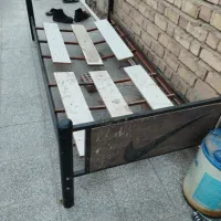 تخت یک نفره