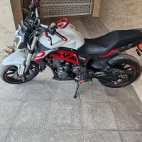 بنلی ۳۰۰ جفت سیلندر