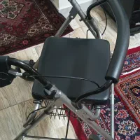 واکر چهار چرخ صندلی دار خارجی|آرایشی، بهداشتی، درمانی|تهران, گمرک|دیوار