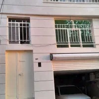 خانه ویلایی ماشین رو حصار