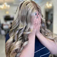 مدل واقعی نیاز مندیم