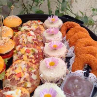 فینگرفود ،دسر ومیزآرایی