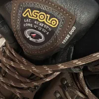 کفش کوهنوردی اسولو نو سایز ۴۰/۵