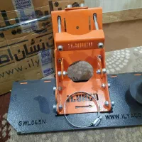 فارسی بر کاشی وسنگ  سرامیک