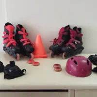 دو عدد اسکیت حرفه ای زنانه سایز  ۳۷ و ۳۹