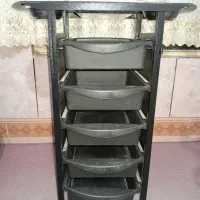 پایه سشوار و ترولی رنگ و تخت اپیلاسیون..|آرایشگاه و سالنهای زیبایی|سیرجان, |دیوار