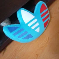 بالشتک آدیداس