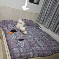 دوتا سرویس خواب یکنفره باکمدومیزآرایش