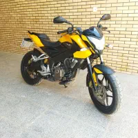 موتور NS 200
