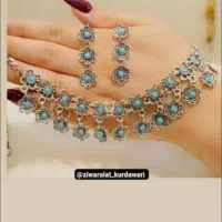 گوشواره و گردنبند کروم وصددرصد تضمینی