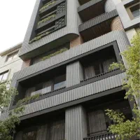 117متر/عظیمیه/۲پارکینگ/کلید نخورده/دیزاین شده