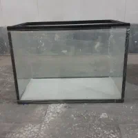 شیشه ی آکواریوم