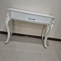 میز ناخن یا کنسول