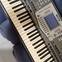 ارگ حرفه ای|پیانو، کیبورد، آکاردئون|رشت, حومه رشت|دیوار