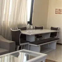 مبل راحتی و میز جلو مبلی به همراه میز نهارخوری|مبلمان خانگی و میز عسلی|تهران, جنت‌آباد شمالی|دیوار