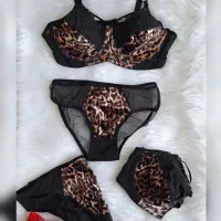 لباس زیر زنانه