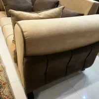 مبلمان ۷نفره همراه با میز وسط مبلی و عسلی|مبلمان خانگی و میز عسلی|اصفهان, مصلی|دیوار