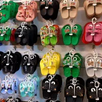 دمپایی و صندل