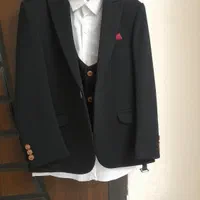 کت وشلوارپسرانه یک بارپوشیده شده