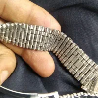 ساعت سویسی ویستا بسیار تمیز مشاهده کنید فوری|ساعت|تهران, امیریه|دیوار