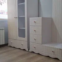 تخت و کمد کودک