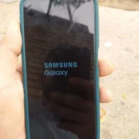 سامسونگ مدلA04 گوشی سالم فقط کارتنش