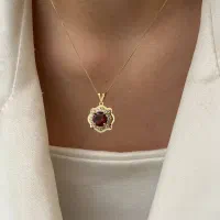 پلاکای فوق‌العاده سبک و نمادار طلا