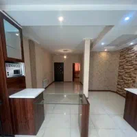 ۶۳ متری، طبقه همکف، ۴۰ متر حیاط اختصاصی