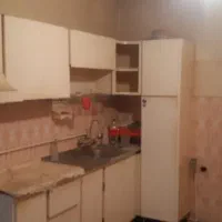 کمد چوبی و میزچرخ ومیز و صندلی چوبی و کابینت فلزی