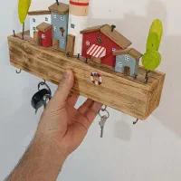 جاکلیدی چوبی کلبه ای