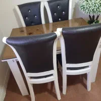 میز غذاخوری و زیرتلوزیون