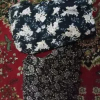 ۲ عدد چادر دوخته شده و ۳ عدد روسری نخی