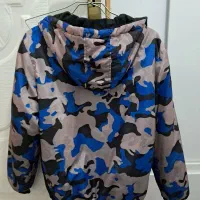 کاپشن|لباس|قائم‌شهر, |دیوار