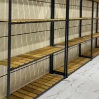 ویترین بزرگ آهنی مغازه