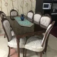 میز نهارخوری هشت نفره