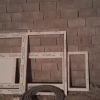 پنجره پی وی سی دوجداره با شیشه گرفتم اض