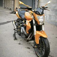 بنلی 300 طلایی ۱۳۹۶، کم‌کار و فول امکانات