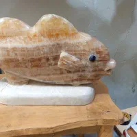 مجسمه  سنگی دست ساز