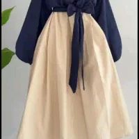 یک قیچی کار ماهر لباس