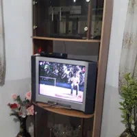 میز تلویزیون. چوبی و محکم