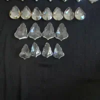 تعدادی آویز لوستر