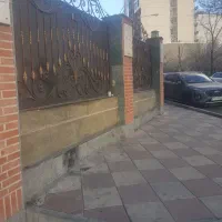 رهن و اجاره واحد مسکونی ۱۳۰ متری