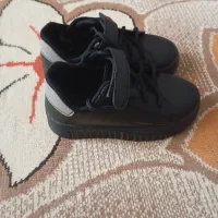 کفش کتونی بچگانه در حد نو سایز 27|کفش و لباس بچه|پاکدشت, شهرک امام رضا|دیوار