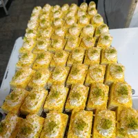 کارگاه تولیدی شیرینی تر و دسر و کیک تولد|خدمات پذیرایی، مراسم|فولادشهر, B1|دیوار