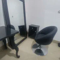 اینه و میز و صندلی ارایشگاه|آرایشگاه و سالنهای زیبایی|گرگان, |دیوار